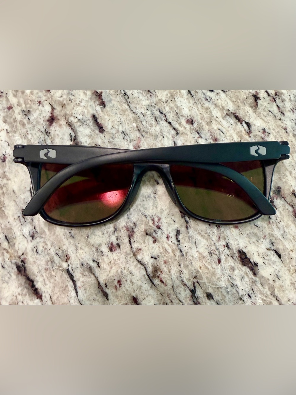 Rheos Black Nylon Optics Polarized Sunglasses 100% UV Protection 00140 - Picture 3 of 16